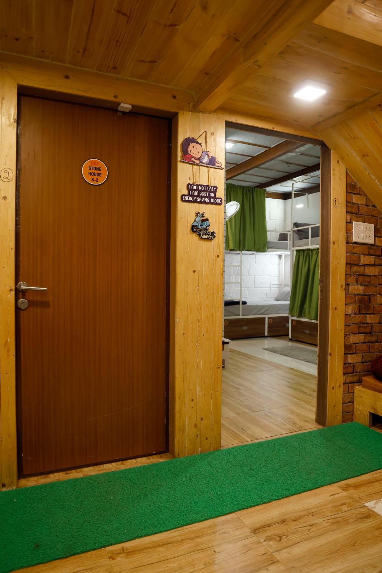 Hot - House Of Travellers, Lonavala By Mody Stays Room photo
